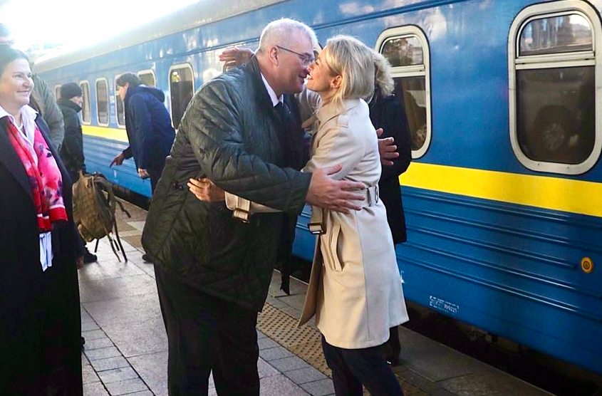 За финансова и военна подкрепа: Кая Калас пристигна на посещение в Киев