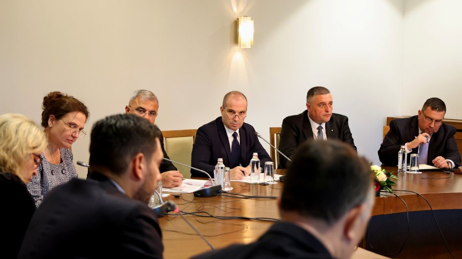 Гроздан Караджов: Два моста на 475 км речна граница са желязната завеса на ЕС