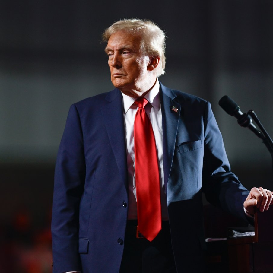 Тръмп започва работа по войната в Судан