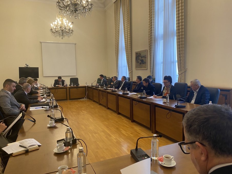 Щабът на Атанас Зафиров отчете изпълнението на Програмата за хуманитарна подкрепа