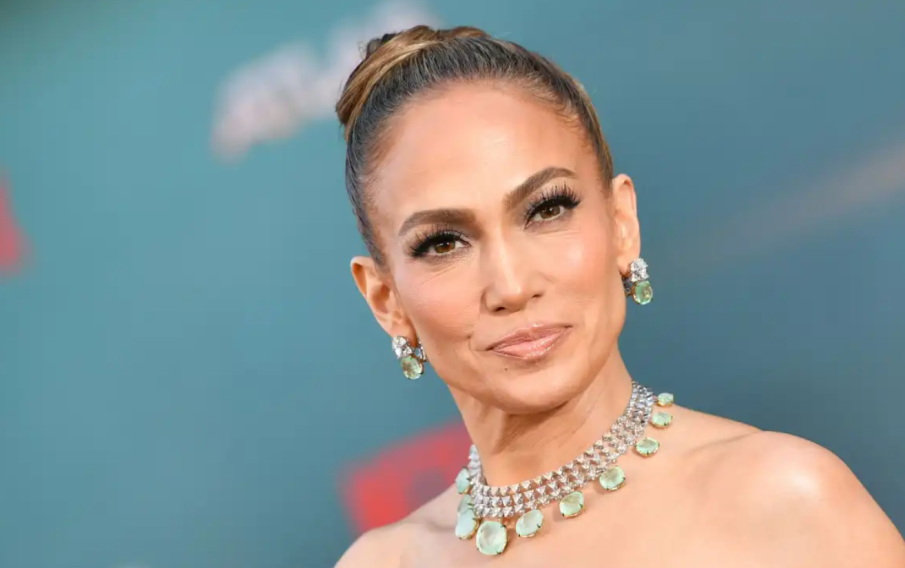 Дженифър Лопес прибра 2 милиона долара от сватба