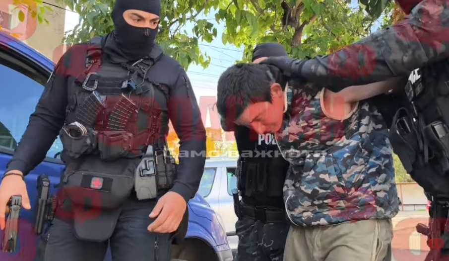 СВЕТКАВИЧНО: Задържаха тройния убиец от Люляково (ВИДЕО)