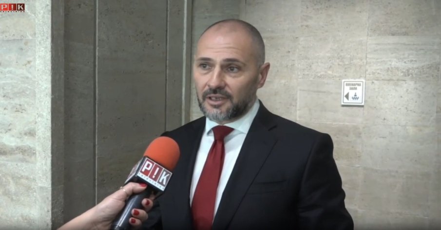 САМО В ПИК TV! Зам.-председателят на енергийната комисия в парламента Красен Кръстев: Договорът с Боташ е един парадокс. Дори да вкарваме по 8 танкера на година, пак не можем да изпълним капацитета му (ВИДЕО)