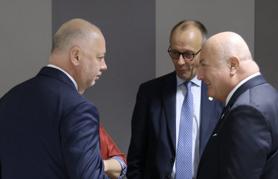 Премиерът Желязков: България полага максимални усилия за защита на външните граници на ЕС и борбата с каналджийството (СНИМКИ)