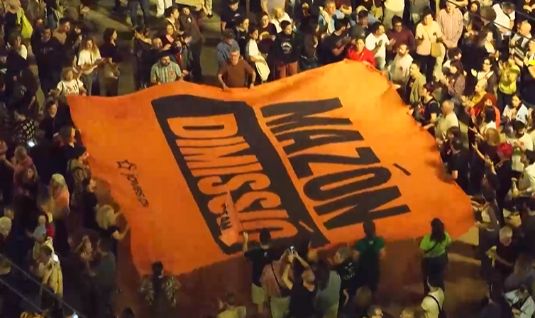 Валенсия избухна с протест за годишнината от катастрофалния потоп с 229 жертви