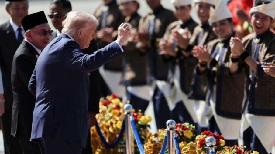 Танц на Тръмп се превърна в хит в социалните мрежи (ВИДЕО)