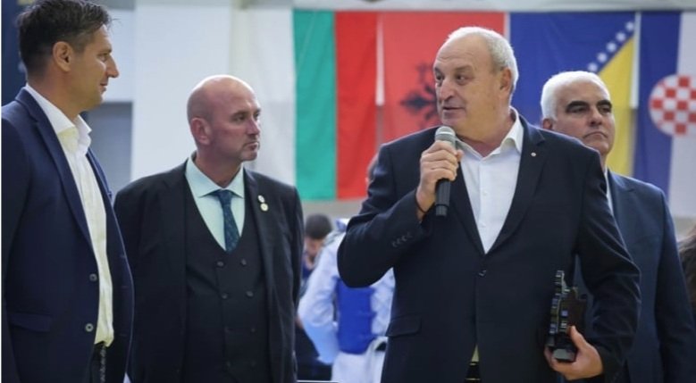 ТЪЖНА ВЕСТ! Почина зам.-министър в кабинета Желязков