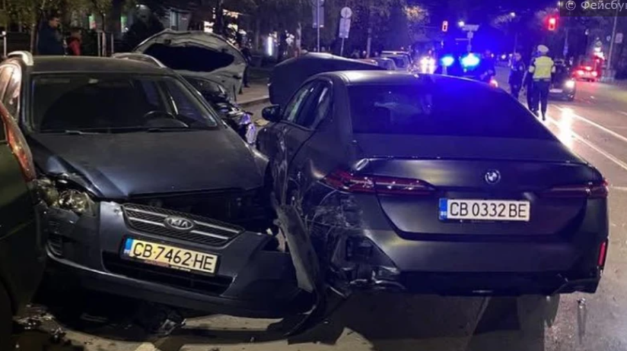 НОВИ ПОДРОБНОСТИ! Шофьорът, помел 6 коли в центъра на София, е бил пиян
