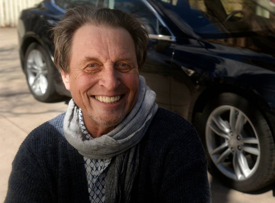 Бащата на Илон Мъск обвини американските производители на оръжие, че са провалили срещата между Путин и Тръмп