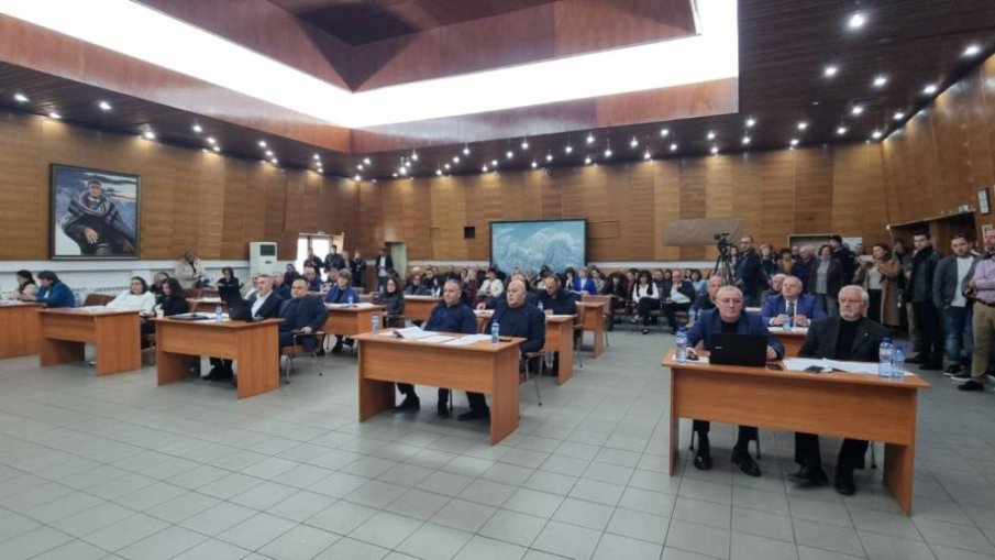 Променят статута на имота, в който „Райнметал“ ще изгражда завода за барут