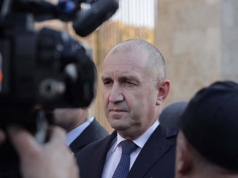 Татяна Буруджиева в ПИК и Ретро: Идва Радев, треперете и защо се бави неродената партия