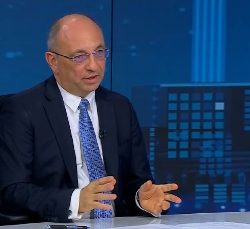 Николай Василев НАГЛЕЕ в ефир: Четвърт век стискахме, но България много забогатя