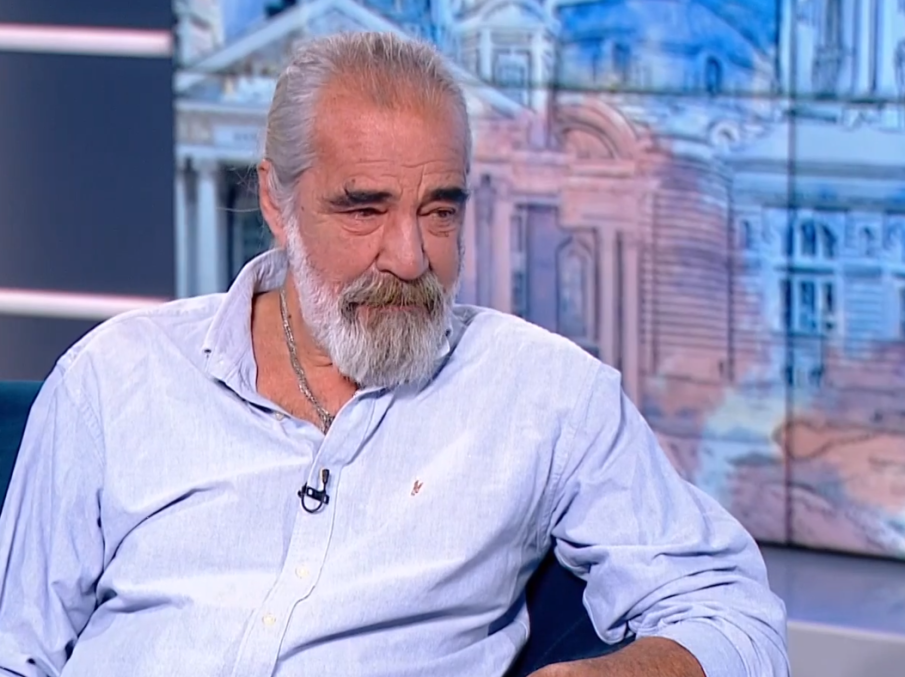 Андрей Слабаков приспива внучката си с приказки за Европарламента