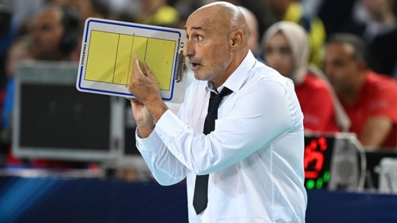 Дадоха лъвиците по волейбол на Марчело Абонданца