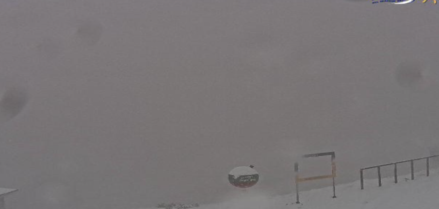 ПИРИН ПОБЕЛЯ: Зимата се завърна с предупреждение към туристите