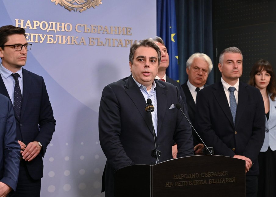 ЧУК-ЧУК! КАТАСТРОФА ЧУКА НА ВРАТАТА! Депутат от ППДБ прогледна: Шансът да победим ГЕРБ и ДПС-Ново начало е нула. Само Асен се пули с розови очила