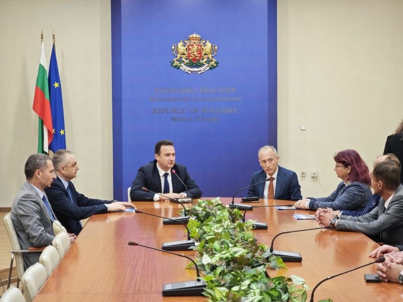 Министър Станков: Изпълнението на енергийните ни приоритети дава отлични перспективи за кариерно развитие на младите хора