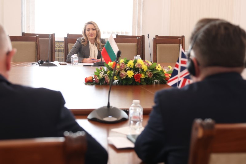 Рая Назарян заяви отлични перспективи пред председателя на групата за приятелство в британския парламент Джеймс Асер (СНИМКИ)