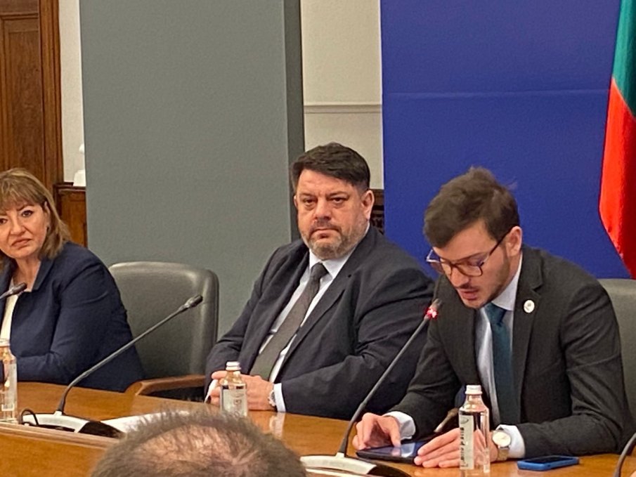 Атанас Зафиров: Вярвам, че с общи усилия ще постигнем модерен и ефективен закон за насърчаване на доброволчеството (СНИМКИ)