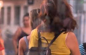 ВНИМАНИЕ, ИЗМАМНИЦИ: Мними глухи в Пловдив събират дарения по магазини