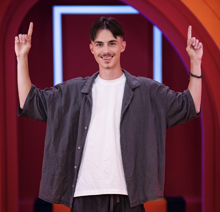 Победителят в Биг Брадър отваря пекарна със 100-те бона