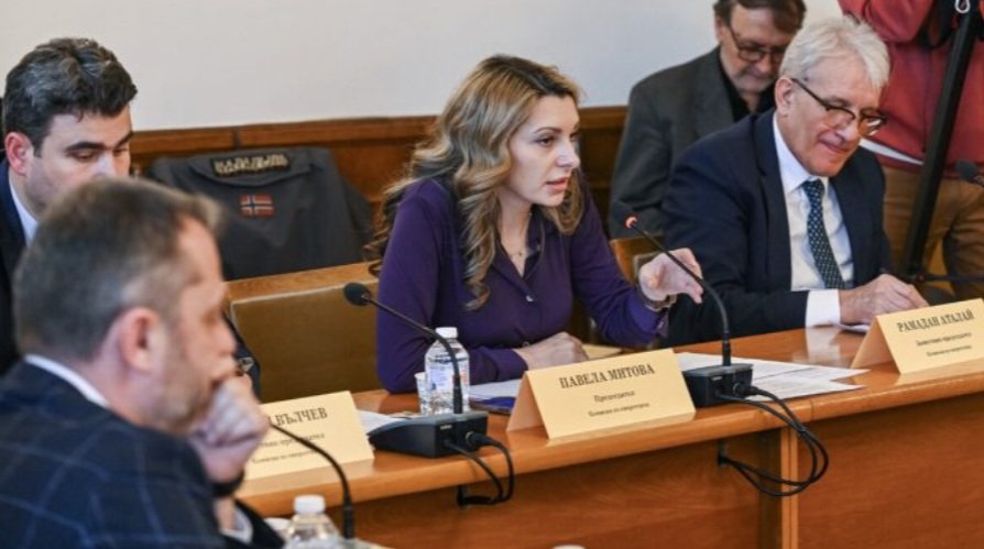 ОТ ПОСЛЕДНИТЕ МИНУТИ! Управляващите с мигновена реакция на ветото на Радев