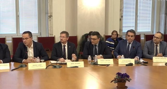 Извънредна комисия по бюджет и финанси няма да има - не се събра кворум