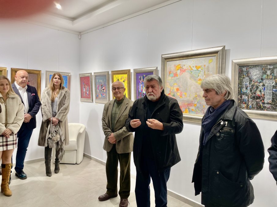 Аплодисменти за Николай Янакиев в арт галерия Vejdi (СНИМКИ)