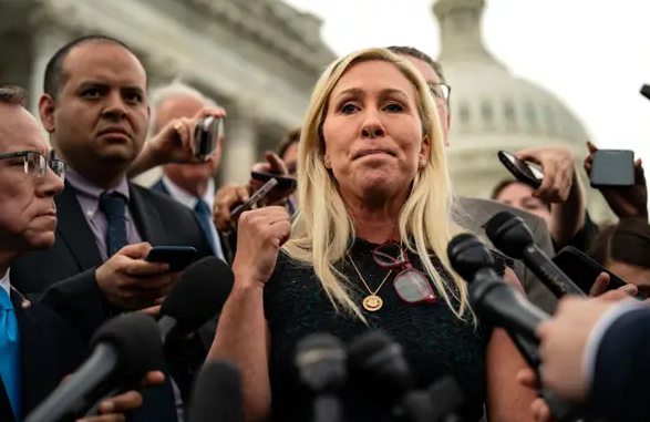 Ключов съюзник на Тръмп в Конгреса подаде оставка заради скандала „Епстийн“