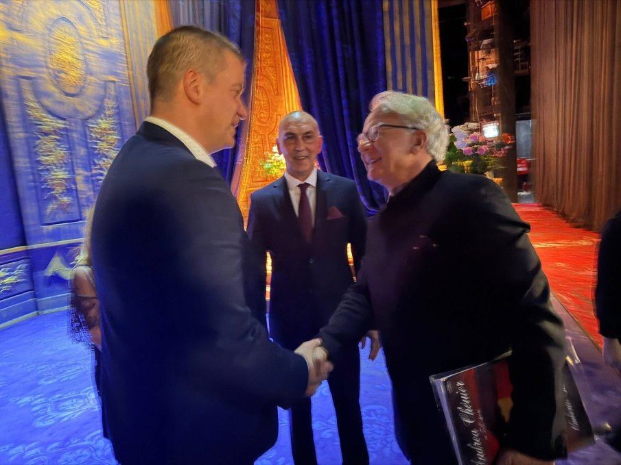 Кметът на Стара Загора Живко Тодоров: Гордея се с нашата опера