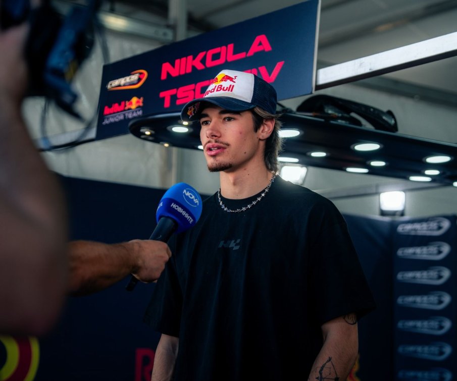 Българският лъв изрева мощно във Формула 2