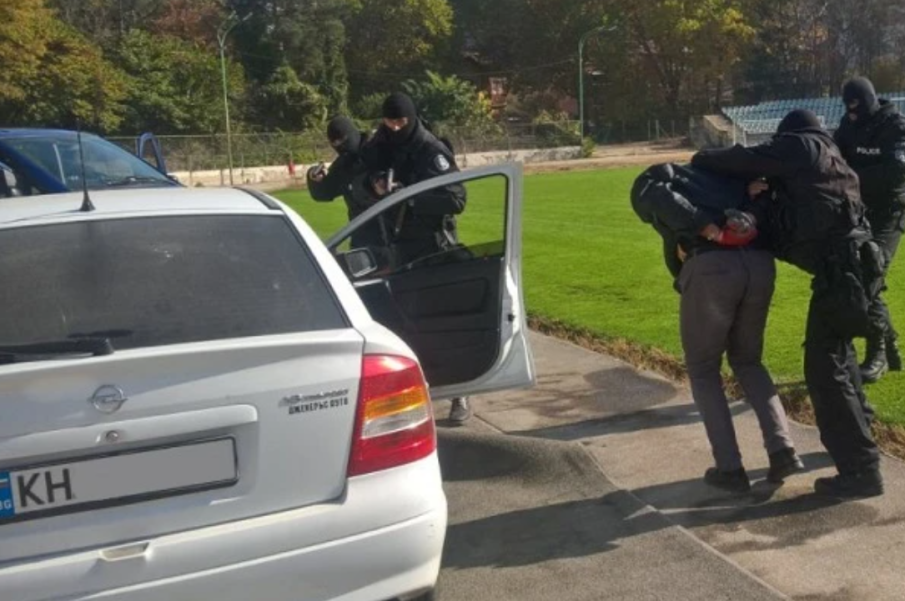 Трима чужденци са задържани за трафик на мигранти край Плевен