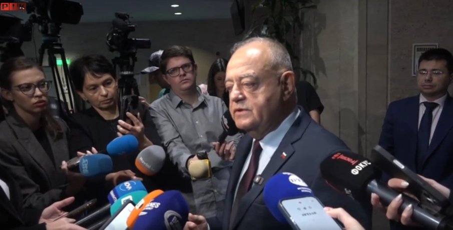 ИЗВЪНРЕДНО В ПИК! ППДБ си повярваха след снощния протест, финансиран от Черепа - поставиха две условия на правителството