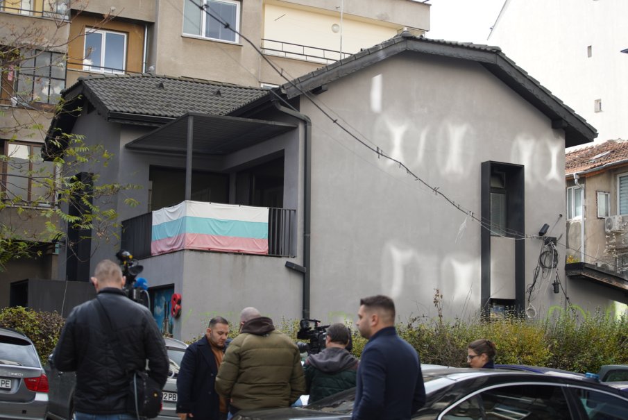 Антикорупционната комисия дава подробности по разследването срещу Величие