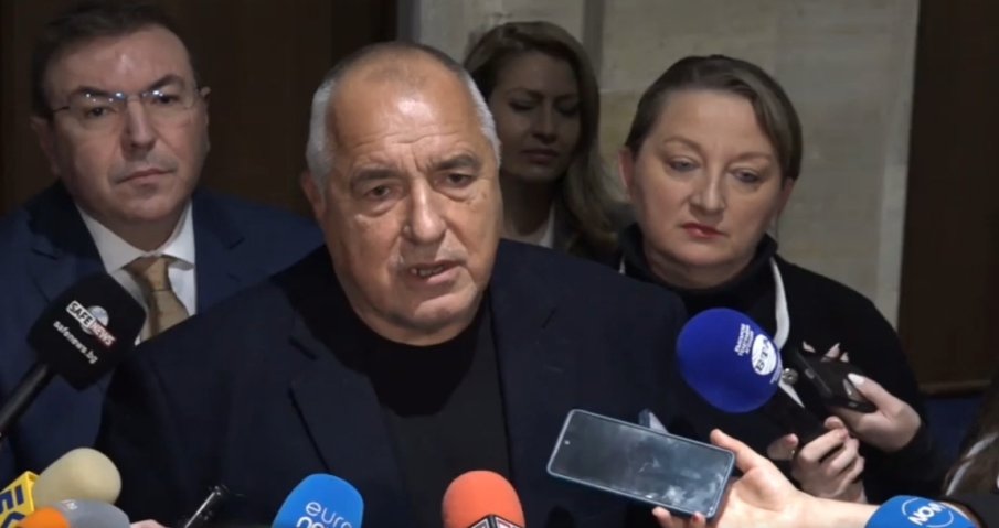 ПИК TV: Борисов с ИЗВЪНРЕДЕН коментар след погромите в Триъгълника на властта: Изтегляме бюджета. Видях Черепа на протеста (ВИДЕО)