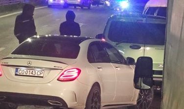 ПЪРВИ ПОДРОБНОСТИ! Шофьорът, убил полицай край Требич, карал с висока скорост. Имал шест глоби