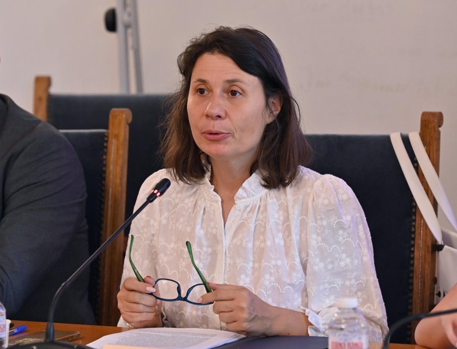 ШОКИРАЩ СЛУХ! LGBT-афера преобърнала живота на Козилата Белобрадова?