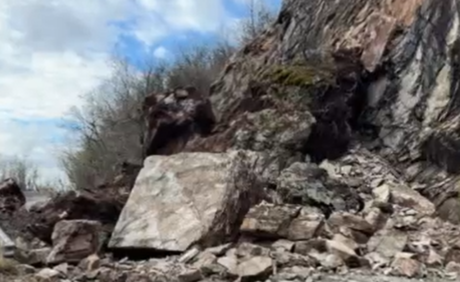 Възстановиха трафика през прохода Троян-Кърнаре