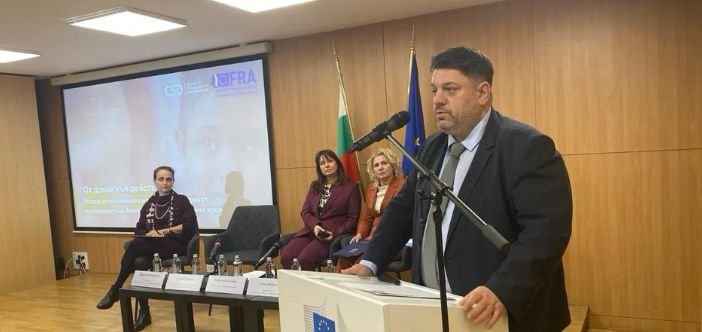 Атанас Зафиров: Броят на младите роми със средно образование се е повишил