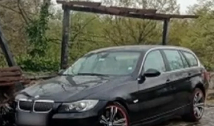 Пияна леля се разби с колата си в крайпътна беседка