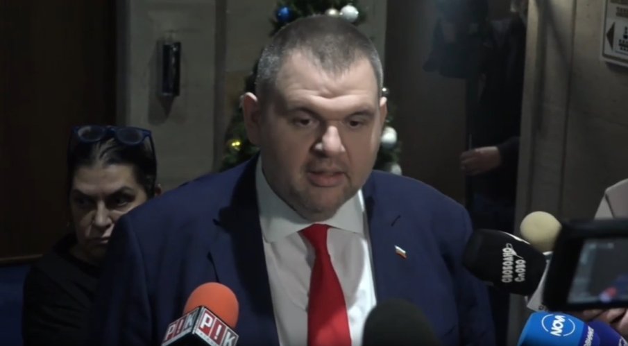 ПЪРВО В ПИК TV! Делян Пеевски към ППДБ: Девет месеца бяхте с ДПС и всеки ден се завирахте в кабинетите ни с Борисов (ВИДЕО)