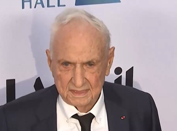 Отиде си архитектът футурист Франк Гери