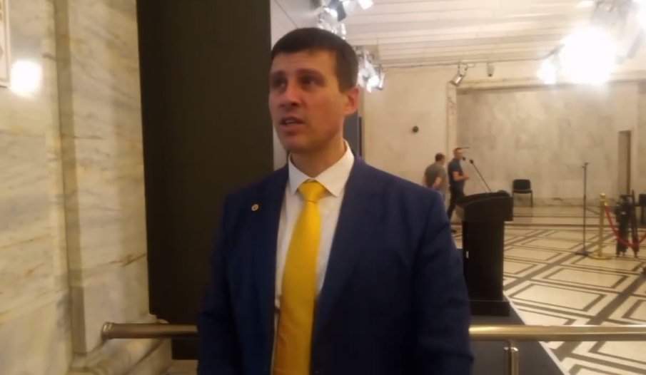 ГОЛЯМ ЦИРК! Нито една медия не се интересува от фараона Ивелин Михайлов, той се ожали, че не му дават трибуна за изява (ВИДЕО)