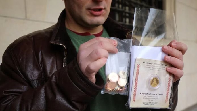 Бизнесите се зареждат с евромонети по предварителни заявки за разлика от гражданите