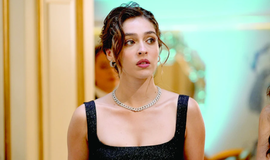 Турска звезда от сериалите живее на сметището