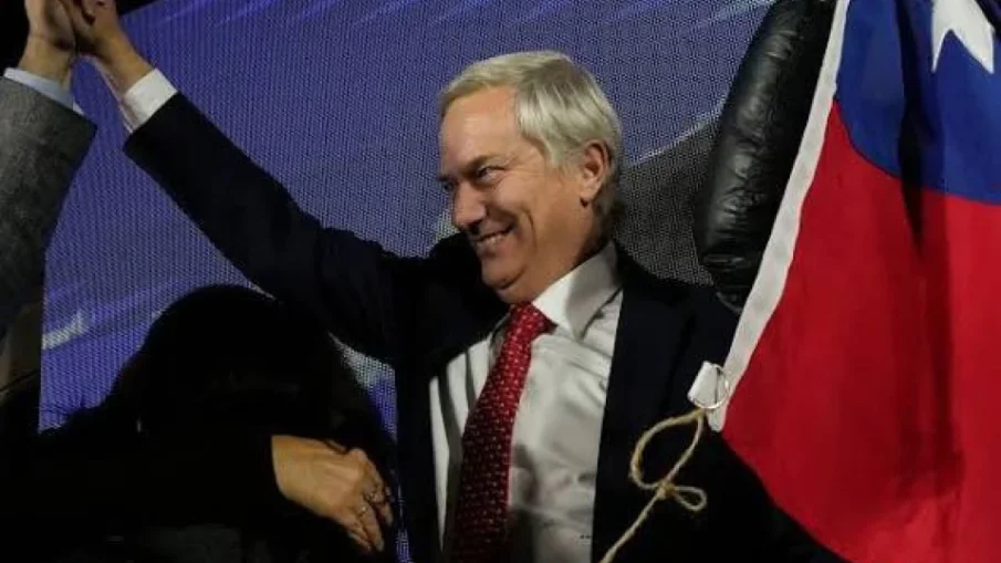 Чили избира Антонио Каст за президент с рязък завой надясно