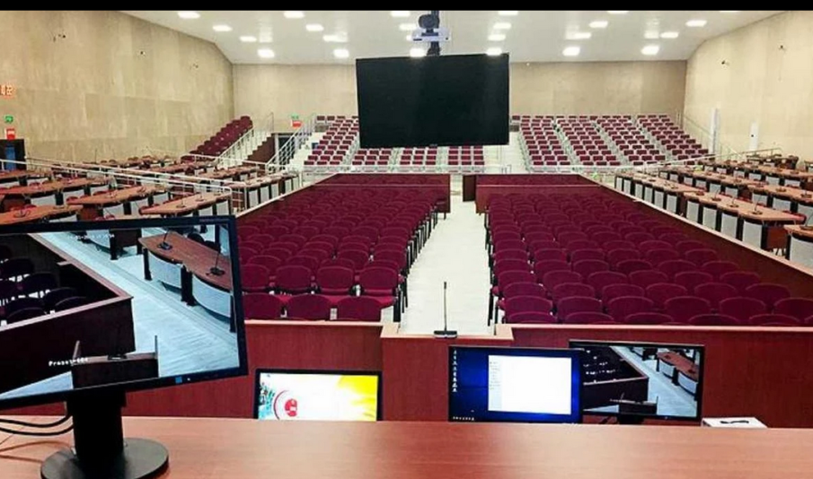 В Турция ще съдят стотици обвиняеми едновременно с нова съдебна зала за масови процеси