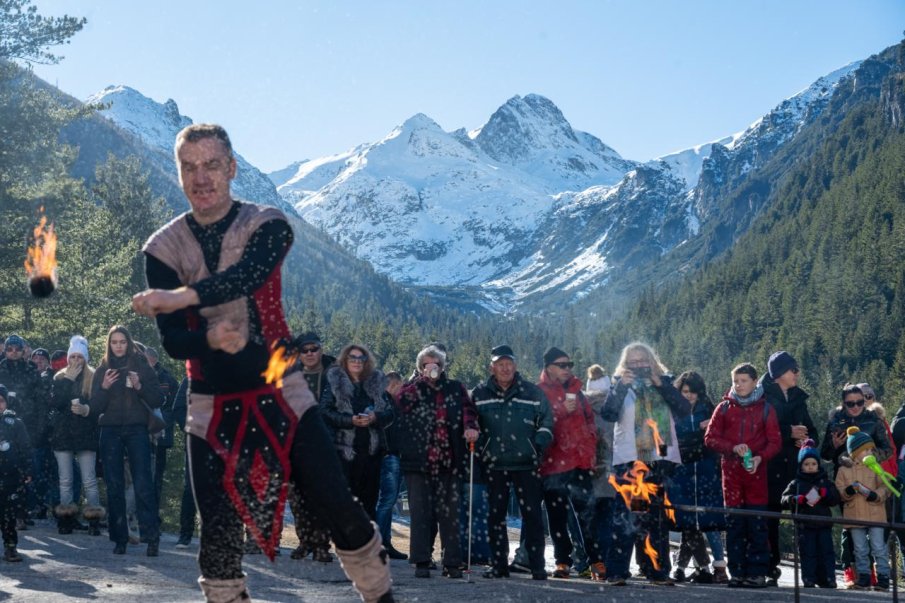 Мальовица посрещна зимния сезон със зелени политики и вълнуващи думи