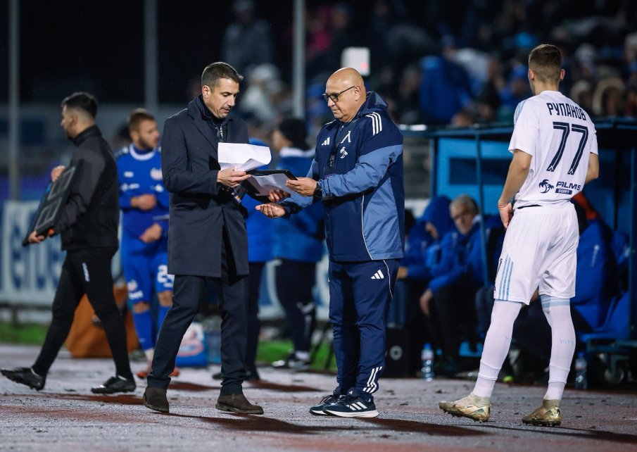 В Испания: Хулио Веласкес направи революция в България