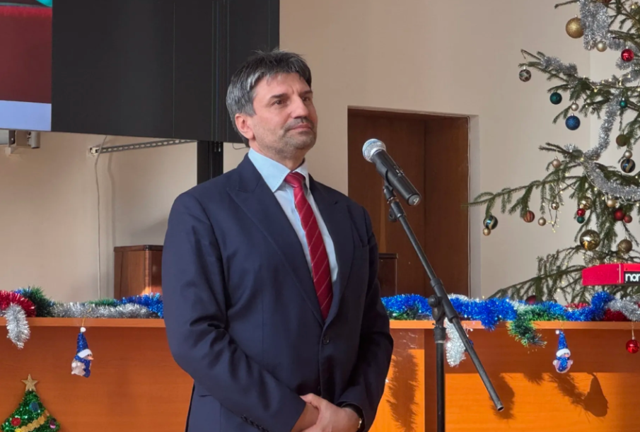 СДВР събра 18 000 лева на Коледния си базар